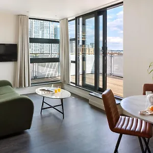 Aparthotel Marlin Canary Wharf, London